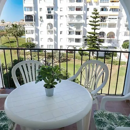 Piscina Y Playa En Laguna Torrox * Malaga